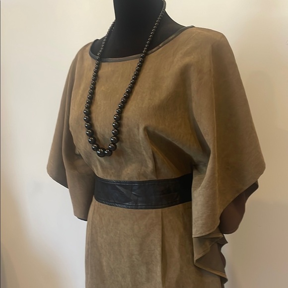Elegant olive & Brown Dress with Black Accents - Picture 2 of 4